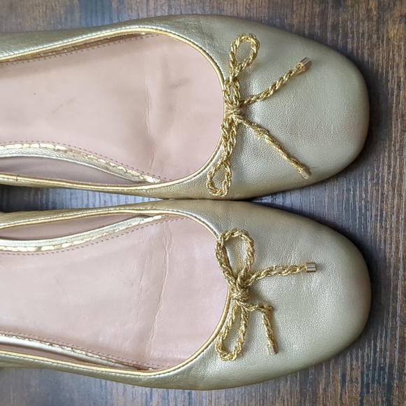 Lilly Pulitzer Gold Ballet Flats Sz. 10 - Picture 2 of 8